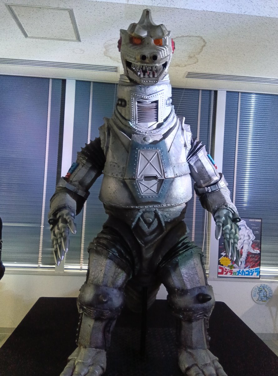 旭川サイパルにて！

ゴジラVSメガギラスのジオラマは旭川ネタが所々にあって最高でしたよー☺️
メカゴジラの迫力！！
ゴジラ好きにはたまらないですわ！
見応えバッチリだしまた行きたいな〜😆

#特撮のDNA
#旭川サイパル
#ゴジラ展