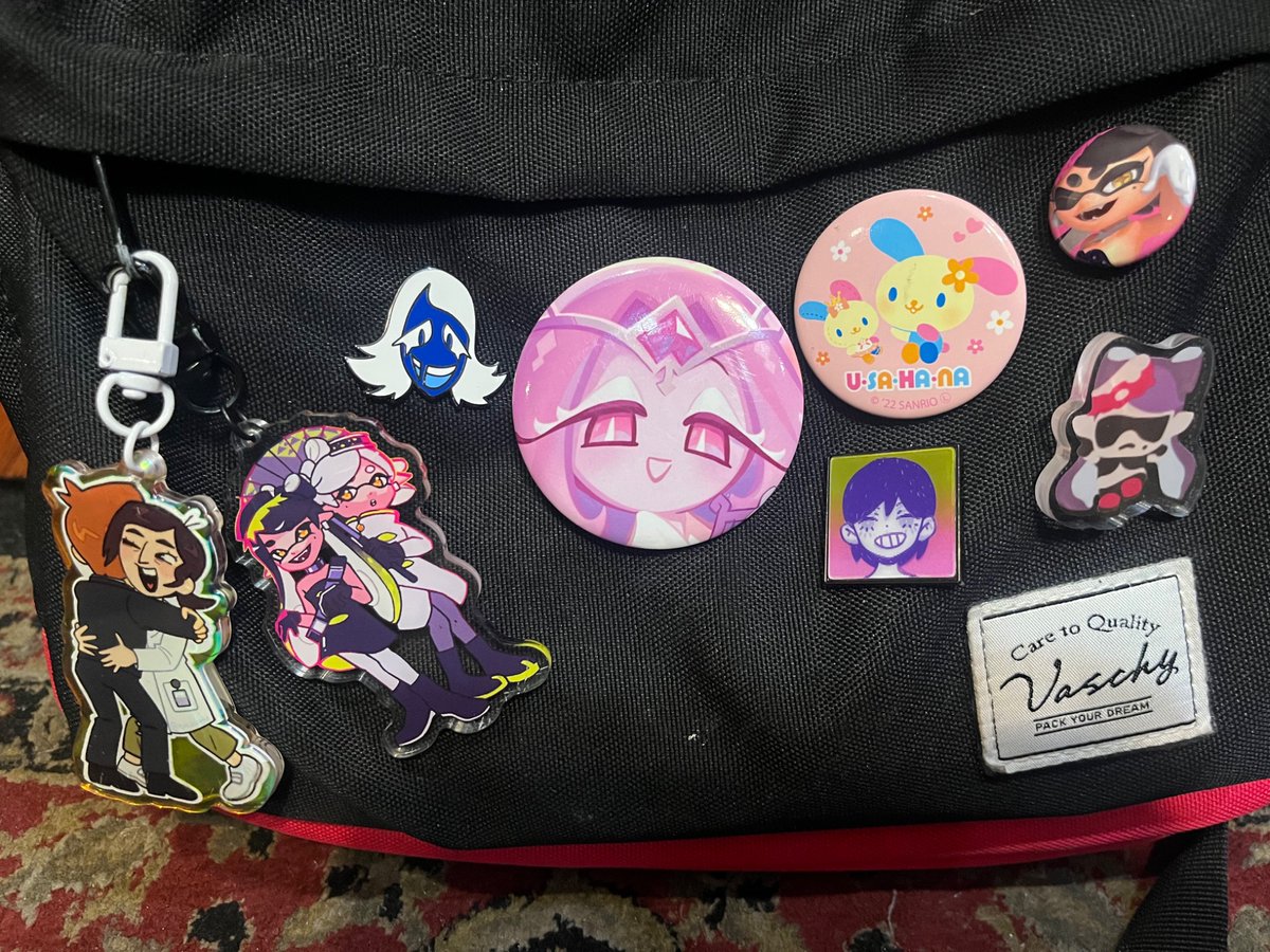 yuinendroid's tweet image. decorated my backpack for college 😏😏😏😏