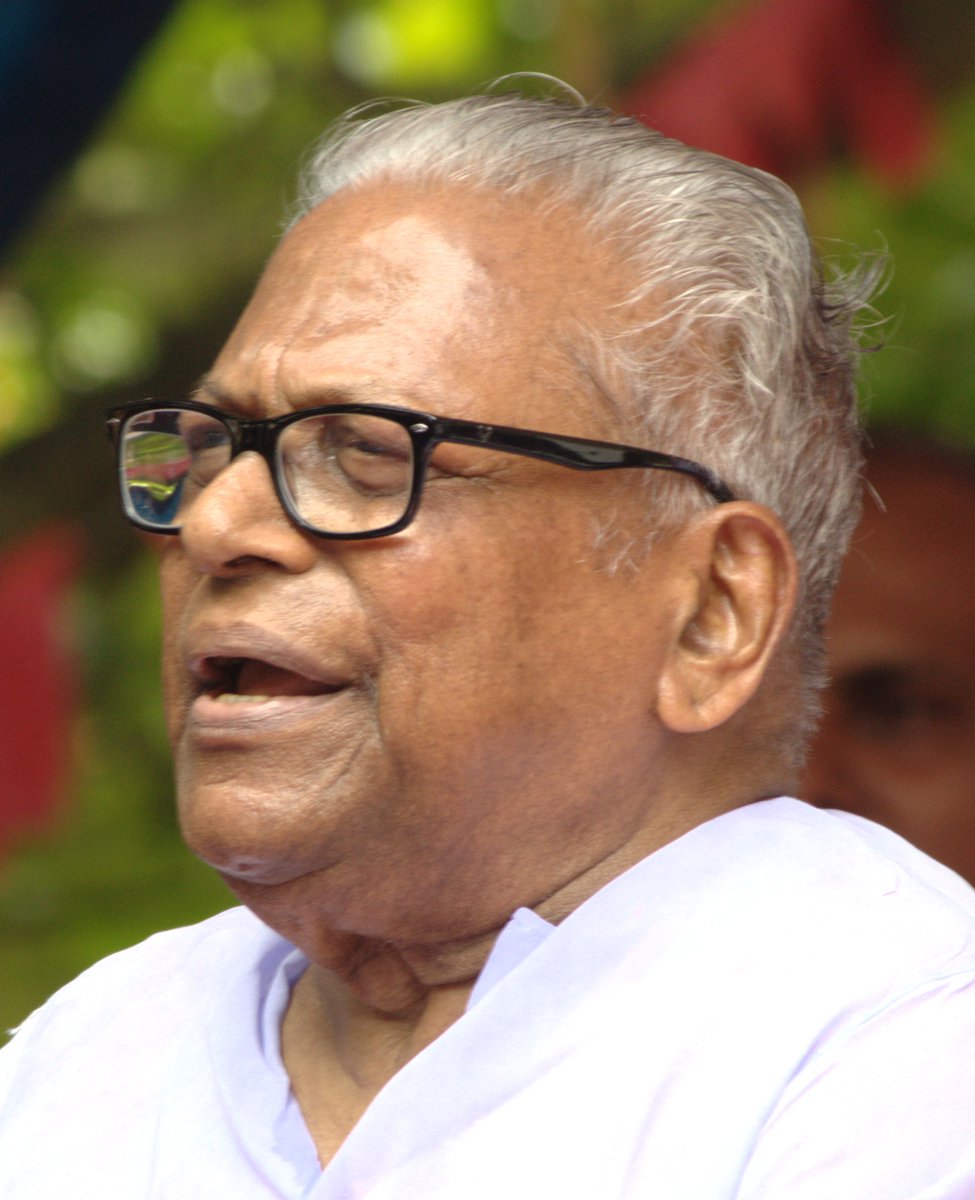 amaruvi's tweet image. May be the last Marxist leader with a nationalist outlook, V.S.Achuthanandan was punished by his party for supporting blood donation to Indian armed forces in the 1962 China war. A man known for personal austerity, he also had his quirks. He called Abdul Kalam as 'one who fired…