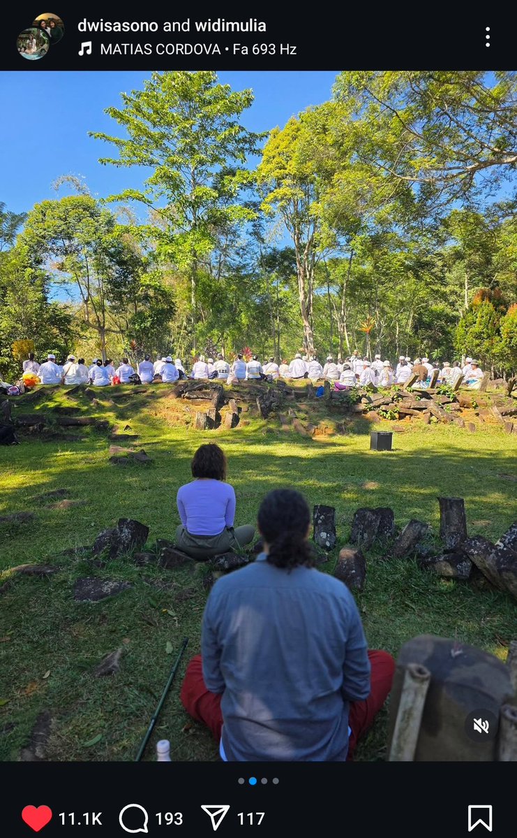 Mungkin ini amplifikasi dan efek era medsos, tp rasa-rasanya malah makin banyak yg tertarik untuk menyelami spiritualisme nusantara.
Komunitas dan peminatnya makin banyak, termasuk dari gen z.