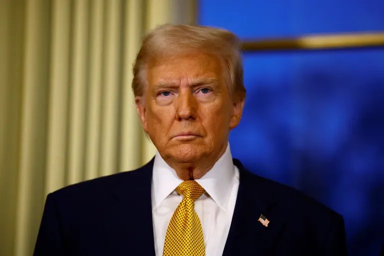 World_Affairs11's tweet image. BREAKING:
President Donald Trump says he will attack Iran again .