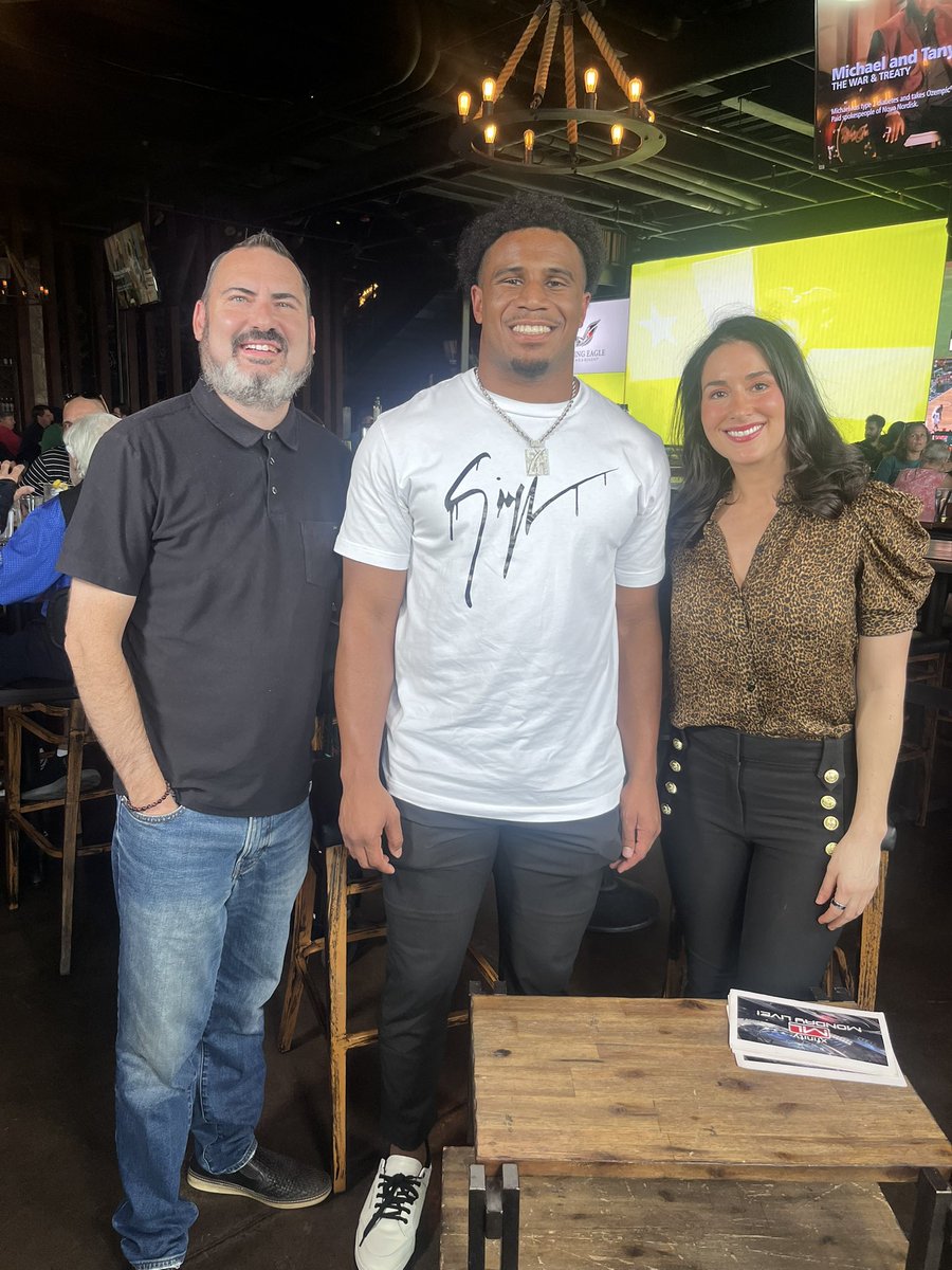 Tim_Gelt's tweet image. Great night with @CUBuffsFootball running back @dallanhayden5 who was a guest on Xfinity Monday Live with @Romi_Bean @on @CBSNewsColorado at @TheViewHouse! Ready for the season to start! Special thank you to @cbseric! #Gratitude