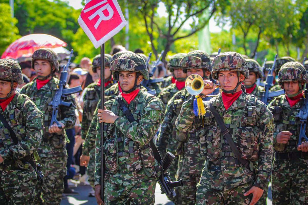Ejercito_Div2's tweet image. #EnImágenes | Reviva los mejores momentos del Desfile Militar del #20DeJulio en Aguachica, #Cesár.
#EnModoPatrio
