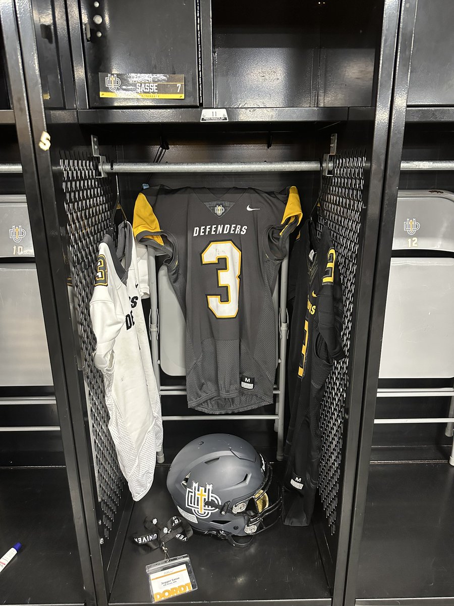 Jagger_Sasse's tweet image. I wanna thank Dordt and the whole coaching staff for such a great visit and letting me practice with the team! I can’t wait to continue my journey with Dordt! @CoachNowinsky @ElkRiverElksFB @elks_recruits @BMcCormick08 @coach_penner @n_bongo15 @DordtFB