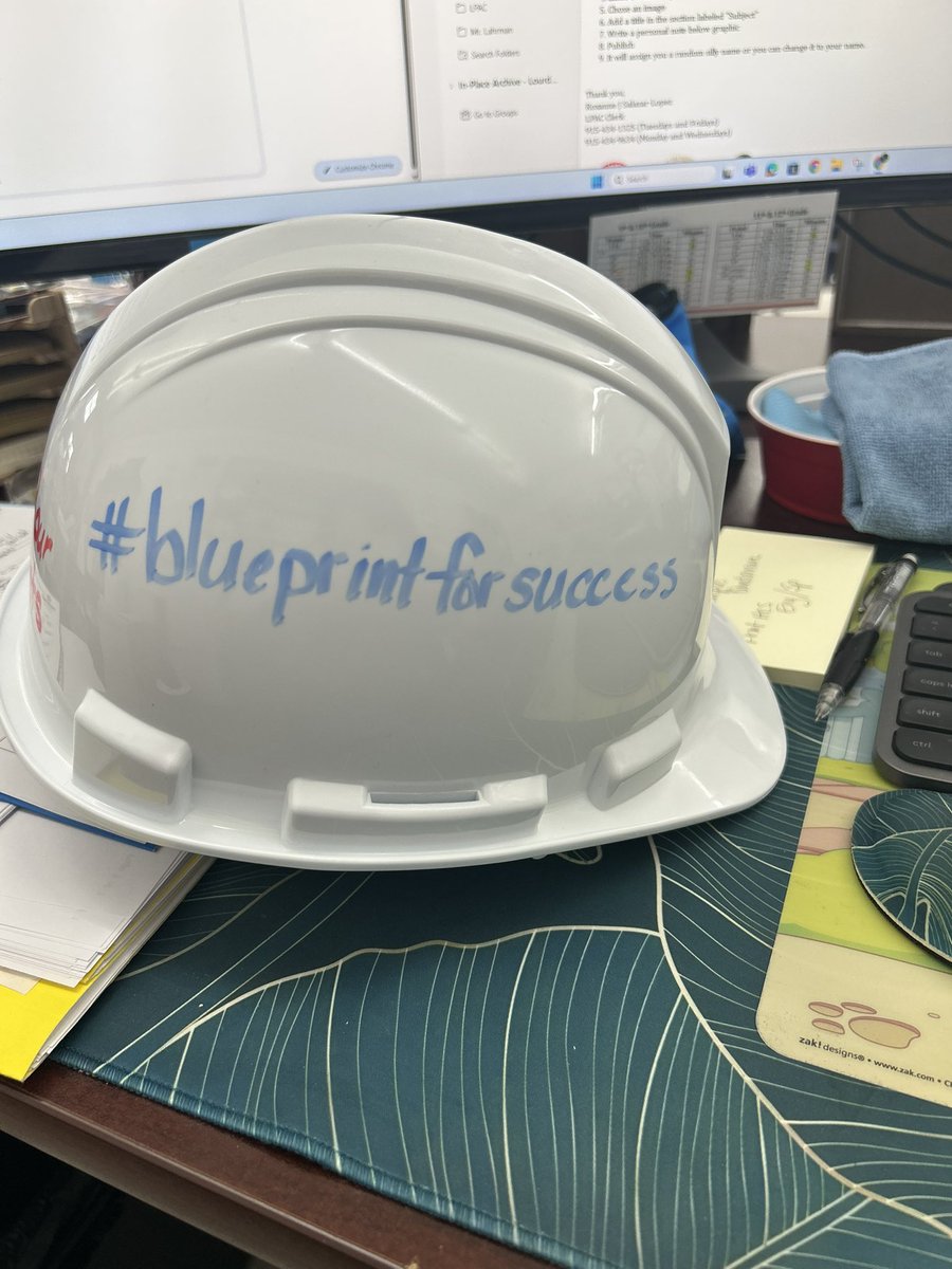 LuluPetrosky's tweet photo. Getting our year started at @Riverside_4ever ! Excited for our returning students and incoming freshmen! 🤠🫶🏽🧡💙 #yeehaw #blueprintforsuccess #buildingdreams #instillconfidence #CCMR #improvinglives https://t.co/ZugXL9A2kW