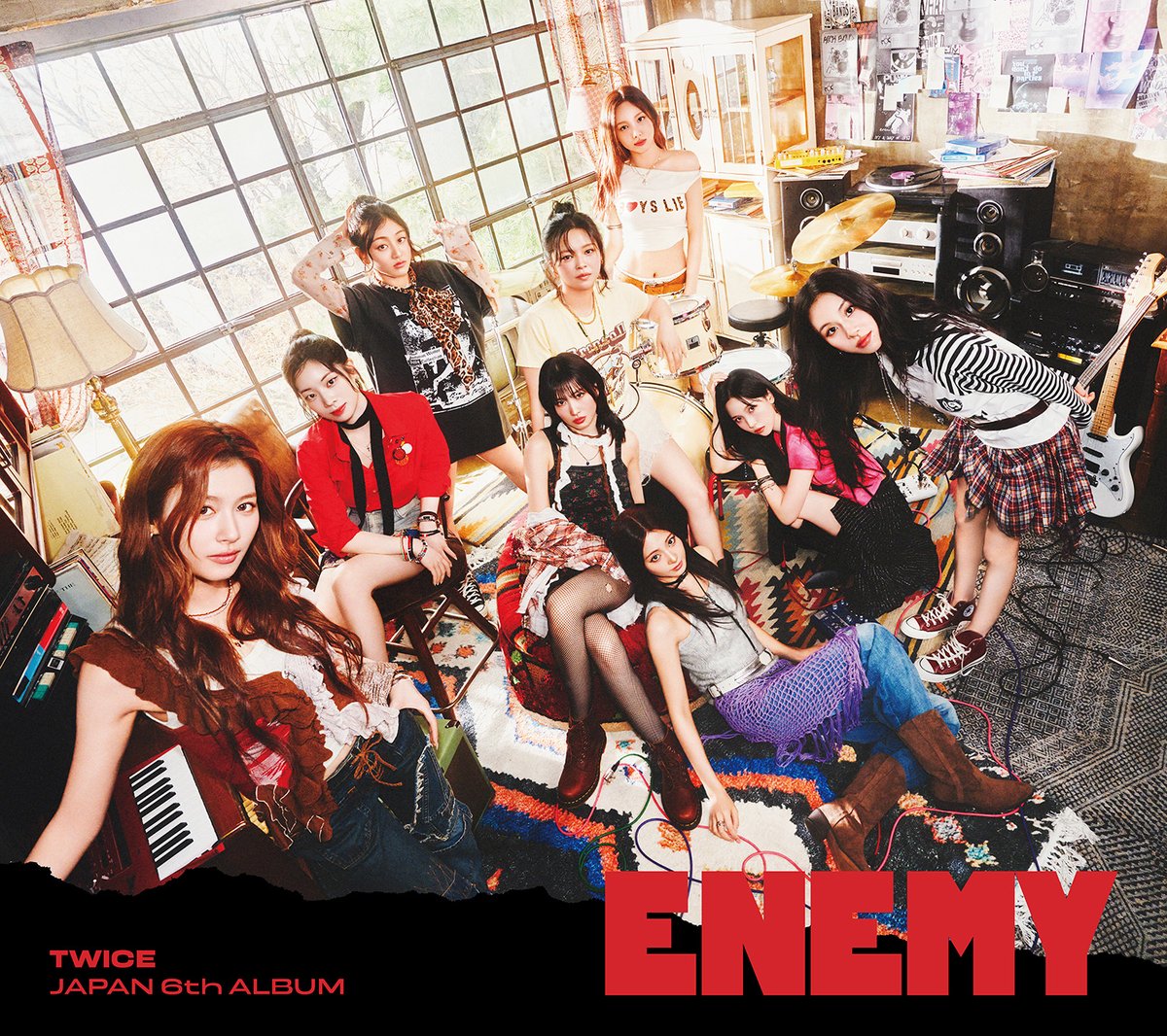 TOWER_KPop's tweet image. \ジャケ写解禁/
8/27(水)発売🗓️
#TWICE 日本6枚目のアルバム『#ENEMY』
ご予約受付中🫶❤️
タワレコ特典🎁
クリアトレカ(10種ランダム)
オンライン限定3形態同時購入特典🎁
アクリルキャンバススタンド(1種)
#ONCE の皆様はコチラから👀👇
tower.jp/article/featur…
#트와이스
@JYPETWICE_JAPAN