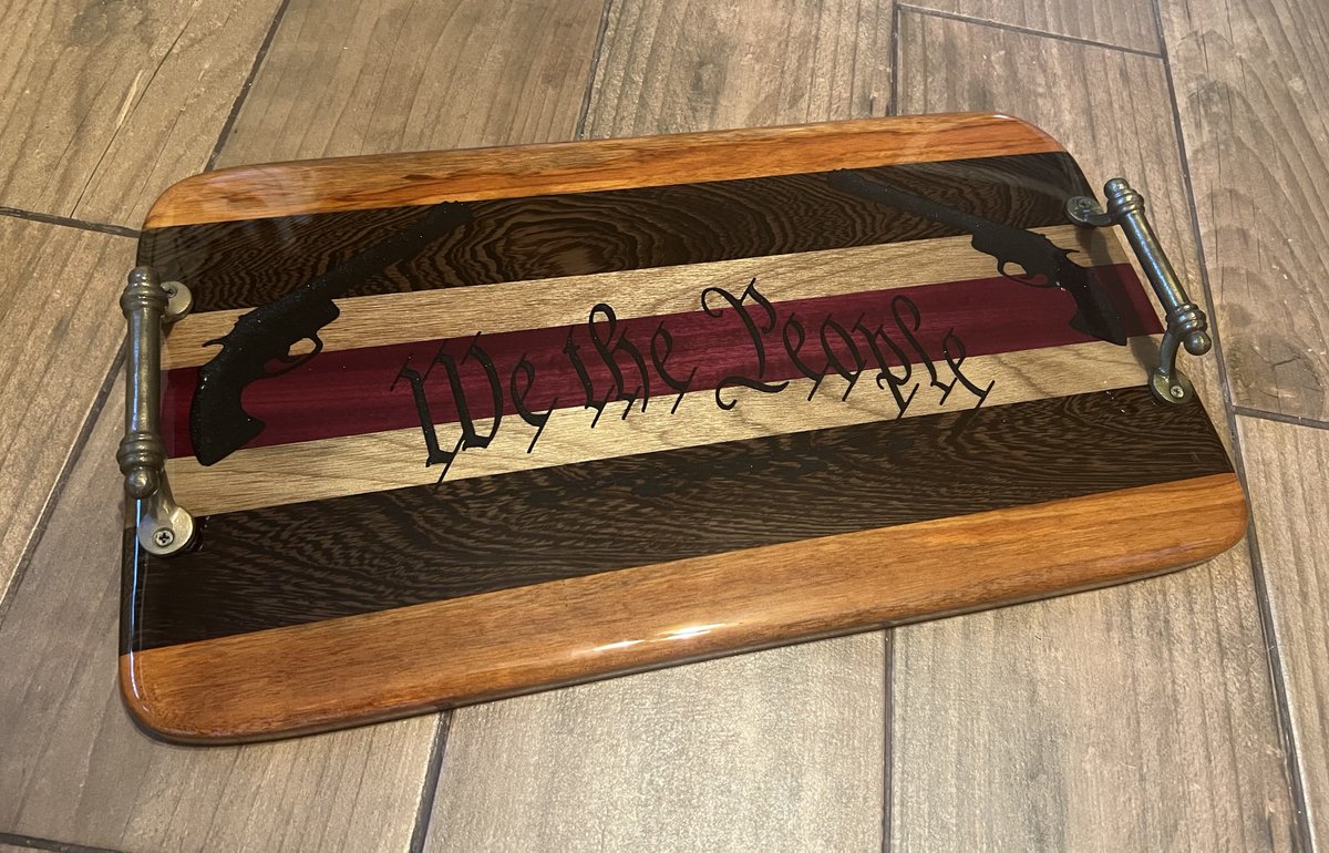 mericanaf7's tweet image. X is doing its best to keep this beautiful cutting board we made from being seen.
I posted about it twice today and both posts got under 1,000 views.
If you could share this, it would really help more people see it, and if anyone’s interested, the link is in my bi0!