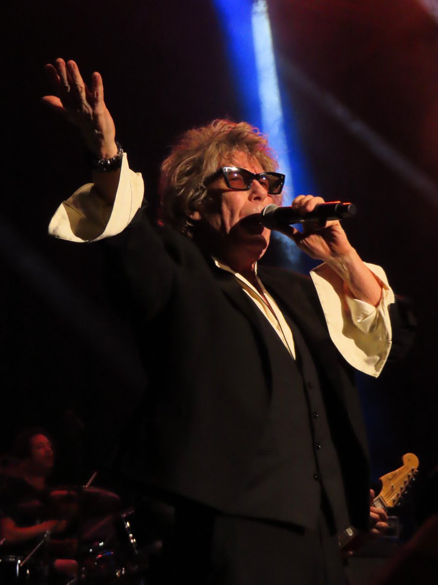 AlanToddWHS's tweet image. 🎶🎵Caroline talks to you softly sometimes
She says, “I love you” and “too much”🎵🎶
Richard Butler of The Psychedelic Furs at @pacamp last night
@pfurs @ocfair #livemusic #concert #concerts