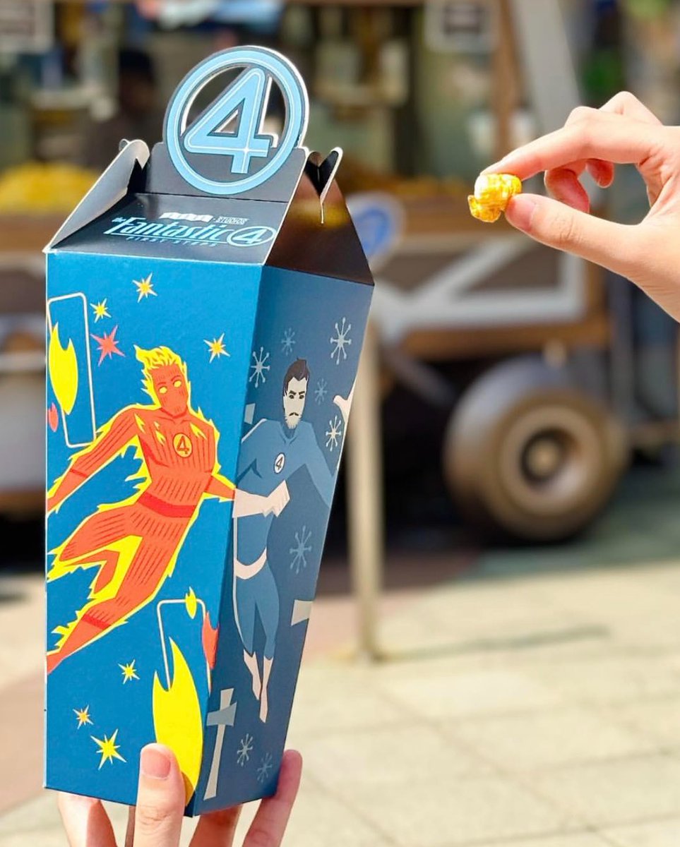 hk_emporium's tweet image. 「ファンタスティック4:ファースト・ステップ」をテーマにした、
期間限定のポップコーン紙箱🍿
これから発売予定!
#FantasticFour
#HKDL_food
#HKDL