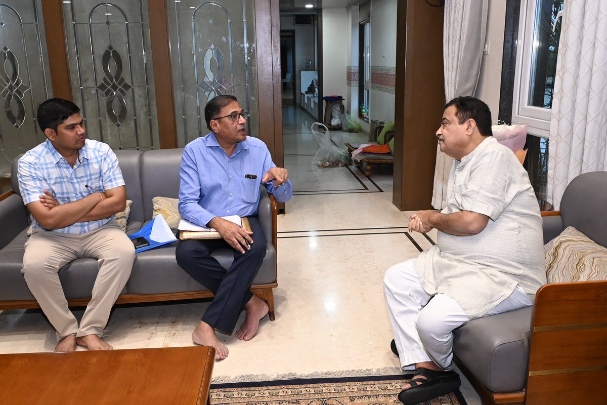 Dr. U S Awasthi (@drusawasthi) on Twitter photo IFFCO’s State Marketing Manager of Maharashtra Sh. Tijare along with field official met with Sh. <a href="/nitin_gadkari/">Nitin Gadkari</a> Ji, Union Minister of Road Transport & Highways and held a detailed discussion on IFFCO Nano Fertilizers, its Use, efficacy and method of application. To reduce IFFCO’s State Marketing Manager of Maharashtra Sh. Tijare along with field official met with Sh. <a href="/nitin_gadkari/">Nitin Gadkari</a> Ji, Union Minister of Road Transport & Highways and held a detailed discussion on IFFCO Nano Fertilizers, its Use, efficacy and method of application. To reduce