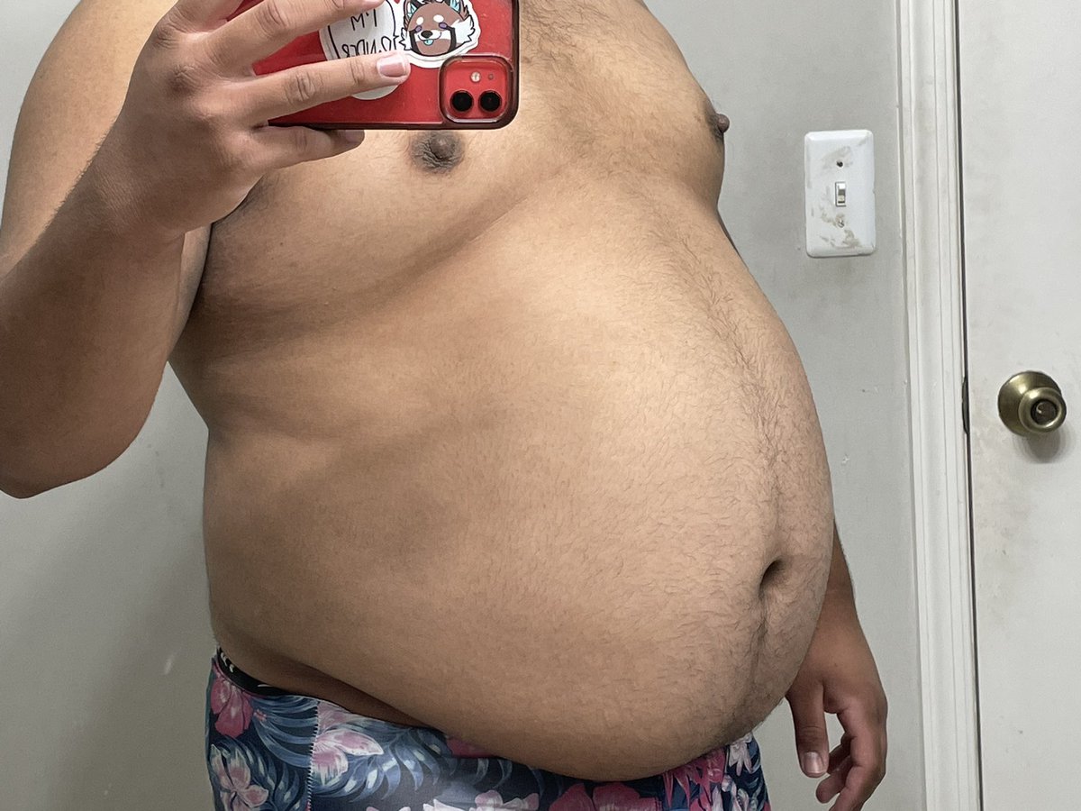 Hiii I’m actually on time for #tummytuesday