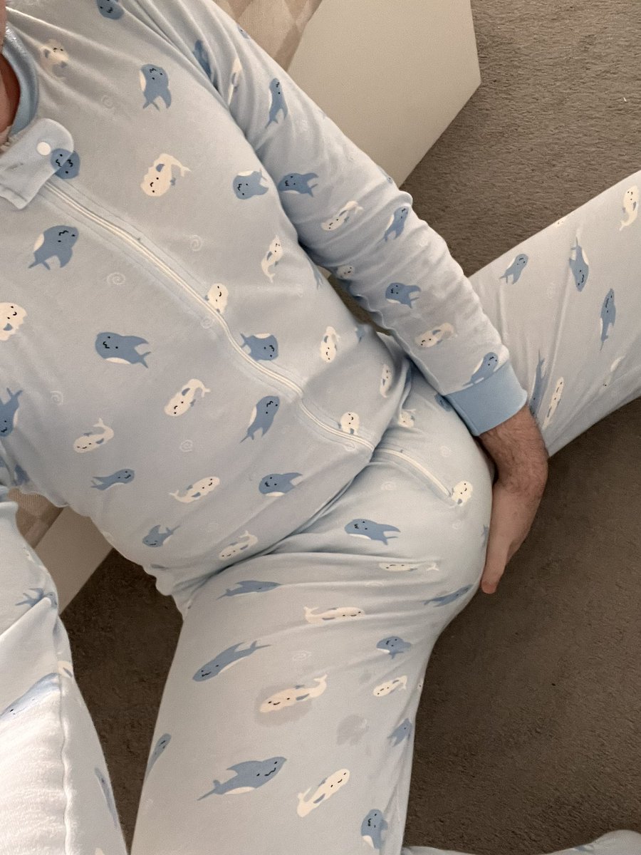 Bumblepee 🐝 tweet media