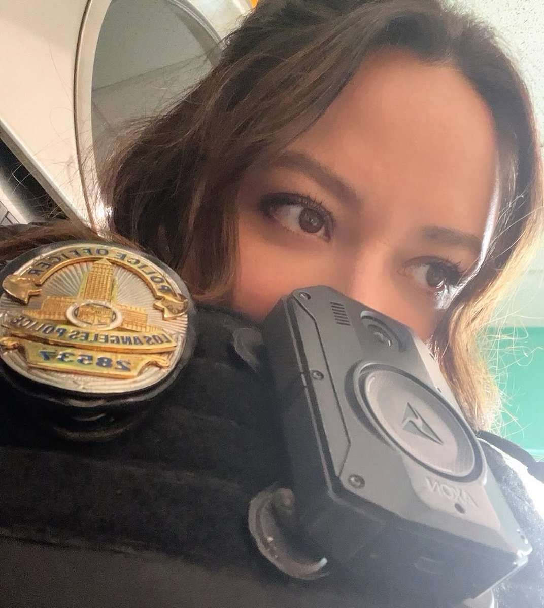 ⠀⠀⠀⠀⠀ ⠀ ⠀⠀⠀⠀ 
⠀⠀⠀⠀⠀ ⠀⠀⠀⠀Another normal day at work. 👮‍♀