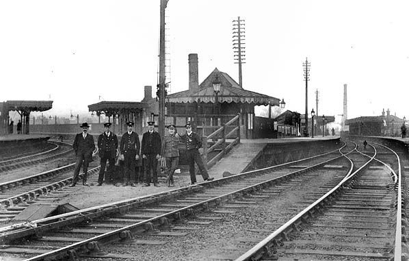 Joe Brown (@joebrownlondon) on Twitter photo #OnThisDay 153 years ago the Great Eastern Railway opened between Stoke Newington and Edmonton Green along with Stamford Hill, Seven Sisters (pictured c.1905), Bruce Grove, White Hart Lane and Silver Street: <a href="/TfL/">TfL</a> #Weaver Line today. John Alsop collection buff.ly/B8hNmsT #OnThisDay 153 years ago the Great Eastern Railway opened between Stoke Newington and Edmonton Green along with Stamford Hill, Seven Sisters (pictured c.1905), Bruce Grove, White Hart Lane and Silver Street: <a href="/TfL/">TfL</a> #Weaver Line today. John Alsop collection buff.ly/B8hNmsT