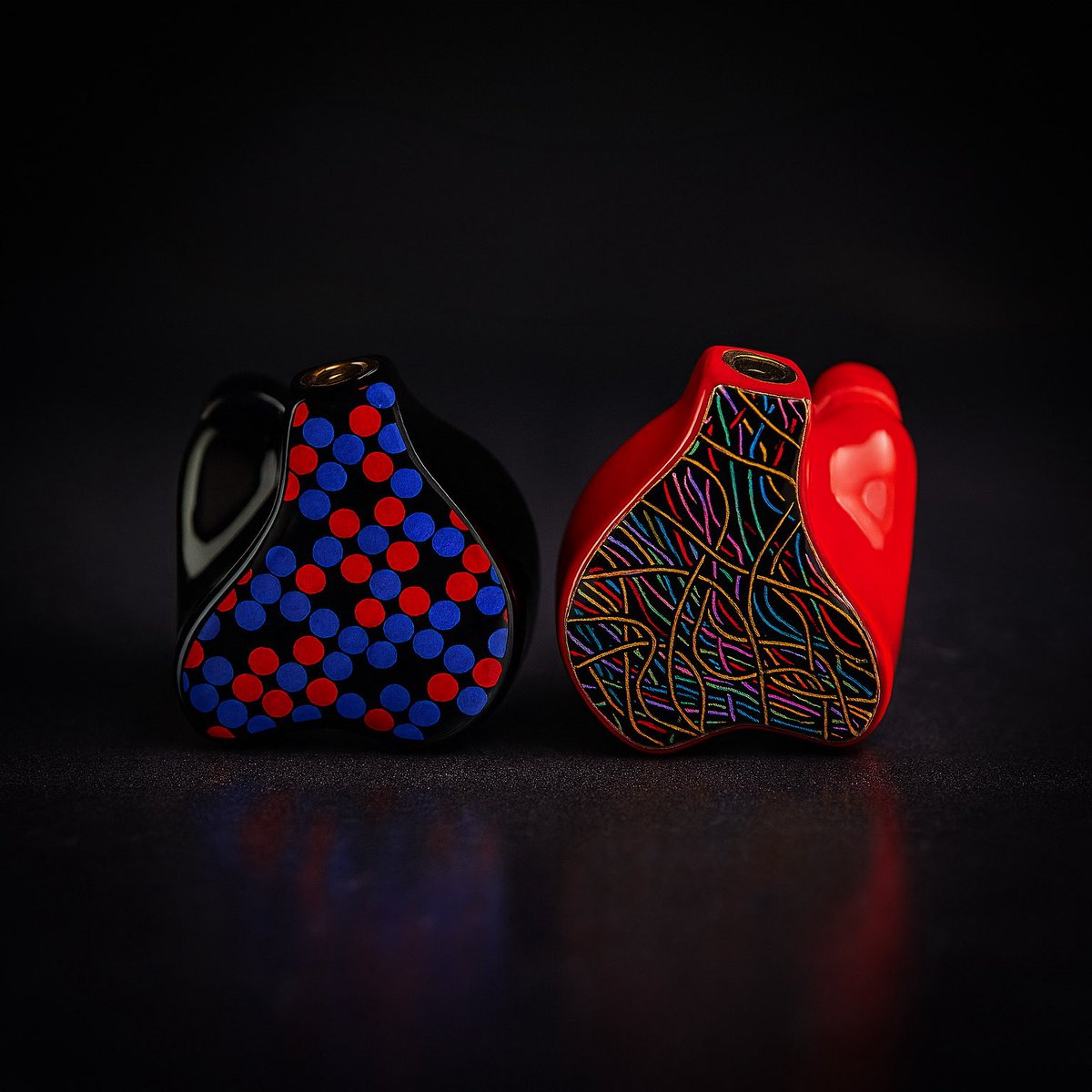 HIDITION's tweet image. Precision meets personality.
Experience the art of sound. 🎧
#Hidition #ciem #iem #inearmonitor #stage #rockstar #하이디션 #인이어 #커스텀인이어 #헤드폰 #이어폰추천 #끝판왕 #インイヤー #イヤホーン #有線イヤホン #オーディオ #耳机 #音响