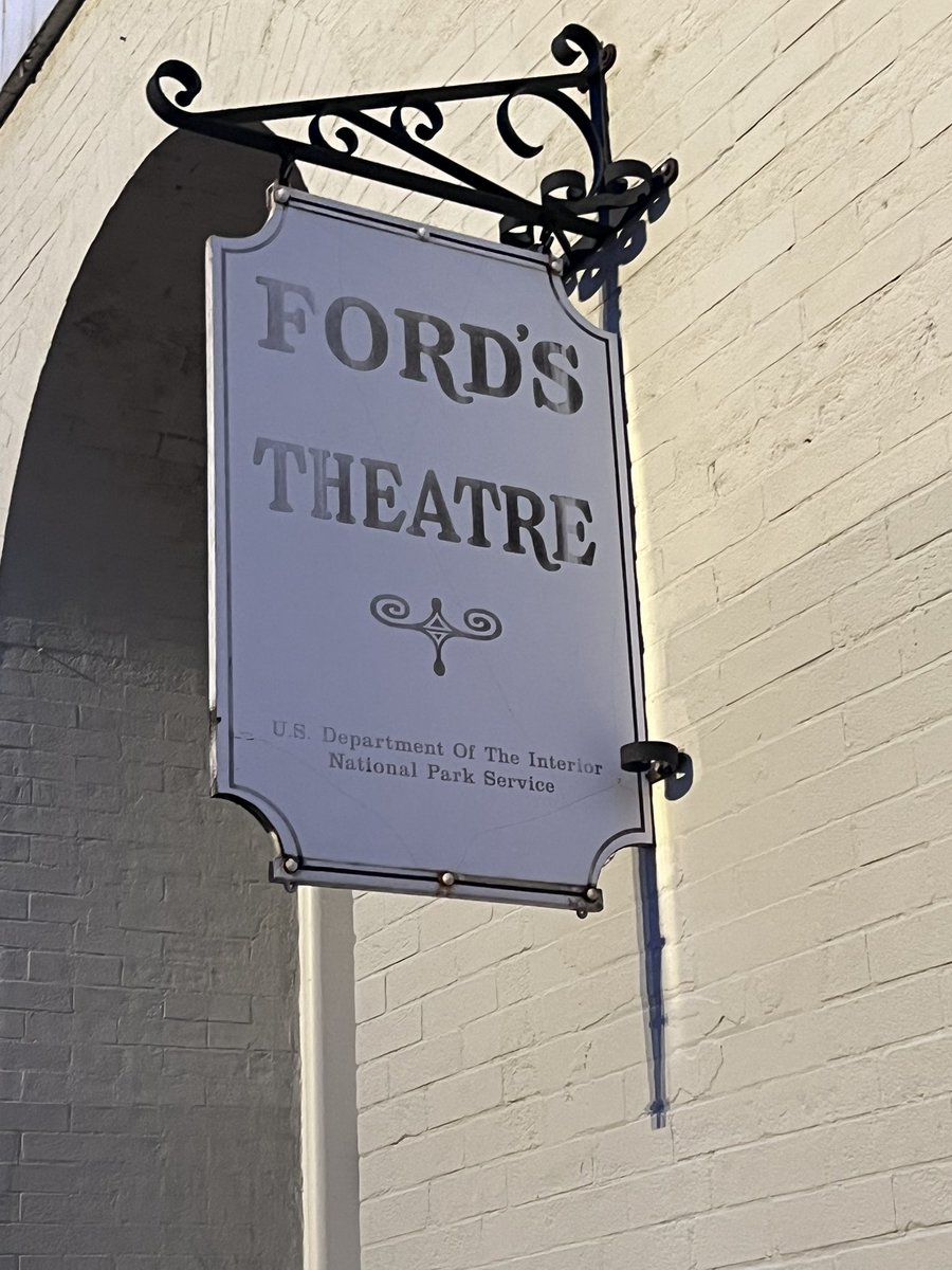 Dropped by, but apparently Mary Todd isn’t performing tonight. <a href="/ohmaryplay/">OH, MARY! on Broadway</a>