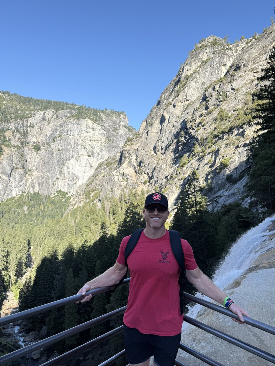 Coach_Berna's tweet image. My annual pre-season trip to Yosemite 😍💪🥾🌊🏔️ #Yosemite #VernalFalls #NevadaFalls
