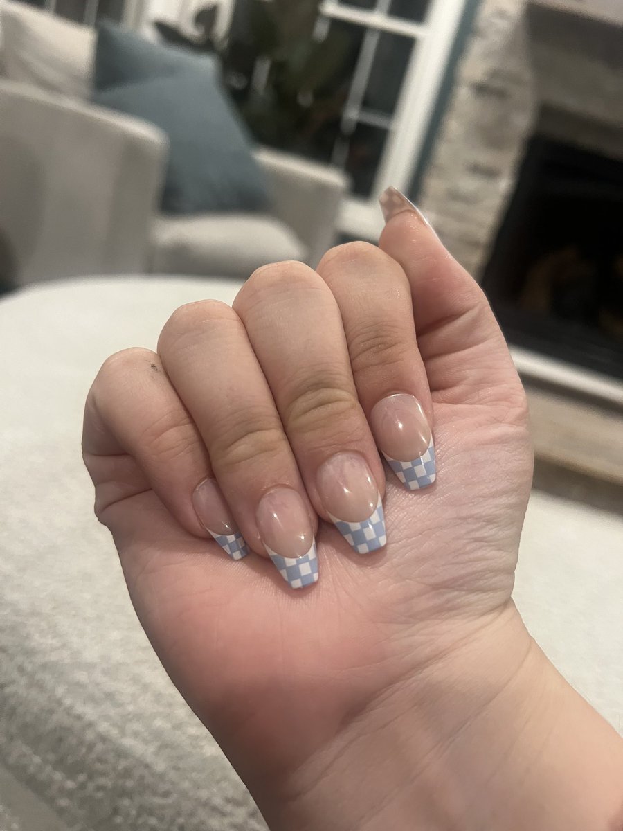 dashadinkydu's tweet image. i never showed yall my f4 nails