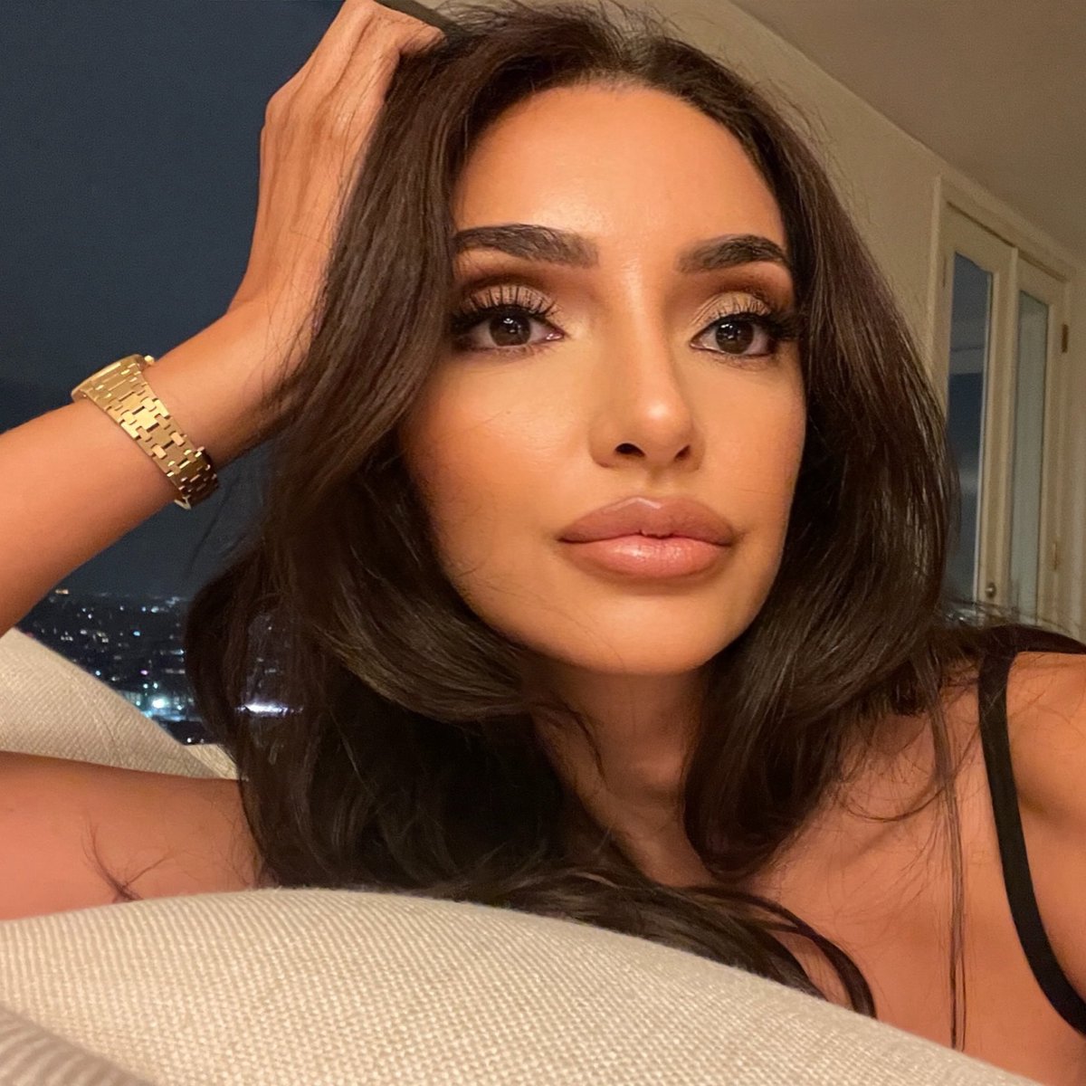 Sara Jeihooni (@sarajeihooni) on Twitter photo Hiii Hiii