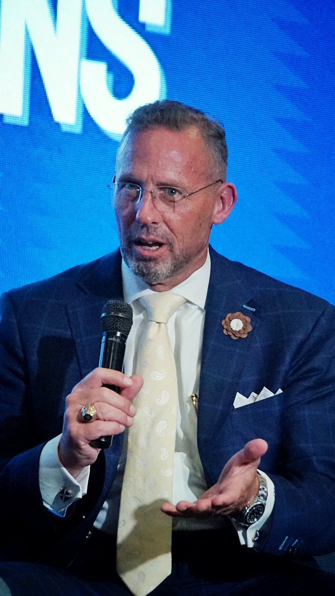 A powerful night of dialogue from powerful voices and diverse perspectives at our Late Night Conversations session at the Black Church Leadership and Family Conference in Asheville, North Carolina #naaf #naafsbc #sbc #betterchurches #forwardtogether #bettertogether #naaftogether