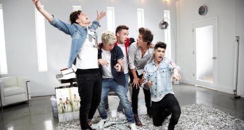 PopBase's tweet image. 12 years ago today, One Direction released ‘Best Song Ever.’