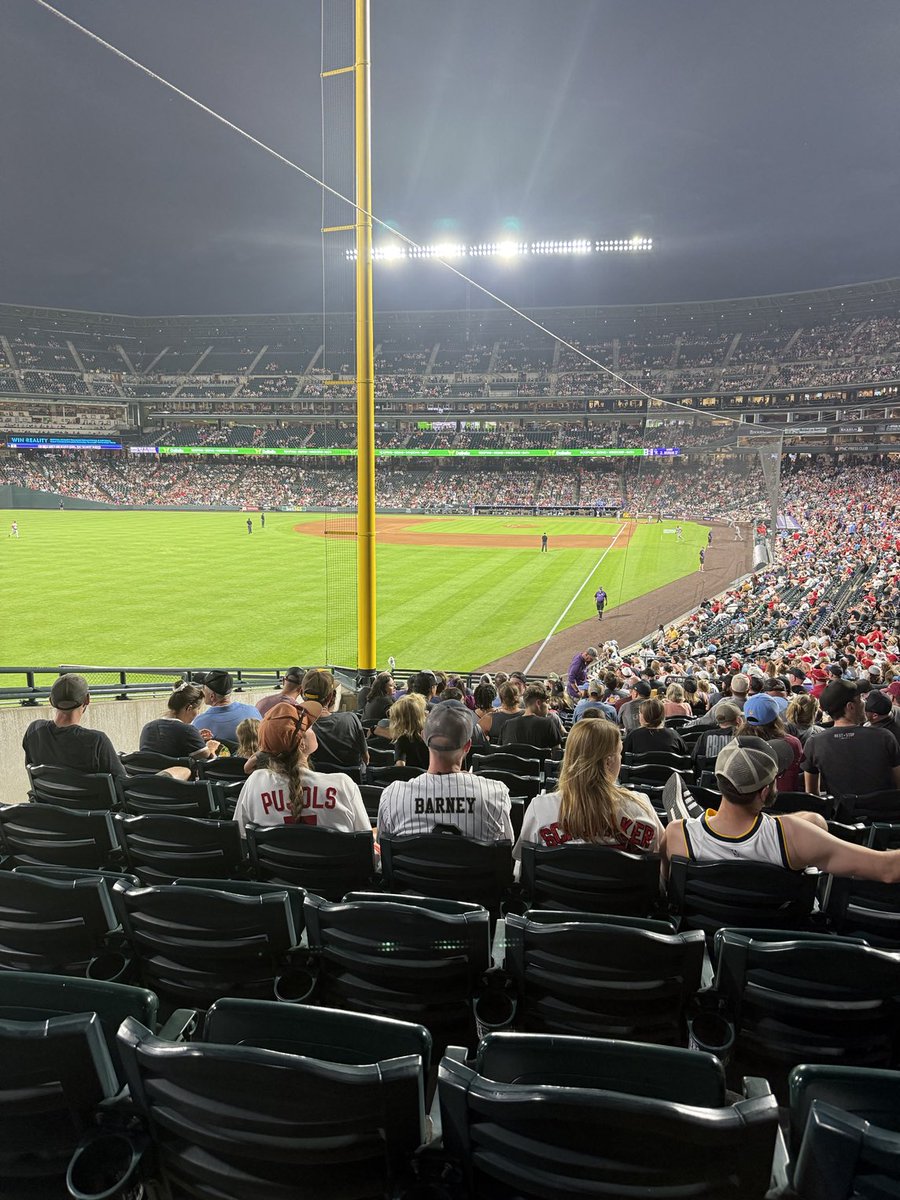 Great night out watching the ⁦<a href="/S13chandler/">Storm Chandler</a>⁩  cards!! #cheapssats