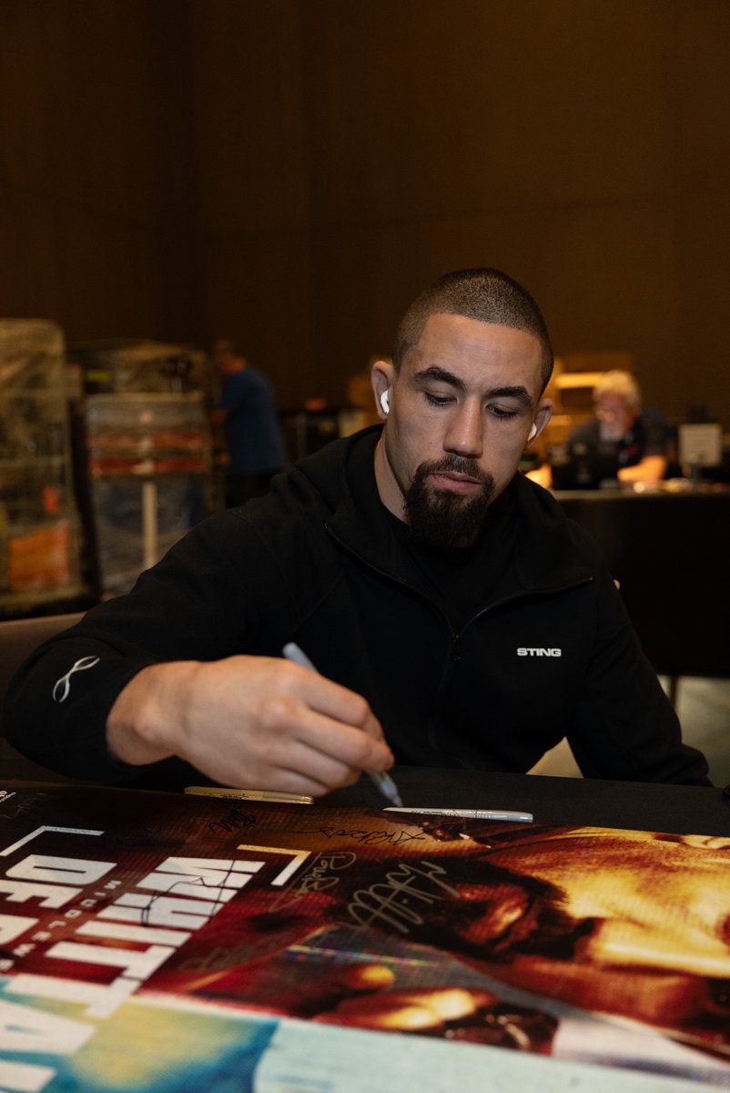 UFCFRA's tweet image. ✍️ La fight week de l'#UFCAbuDhabi est lancée !
@VisitAbuDhabi | @InAbuDhabi | #InAbuDhabi