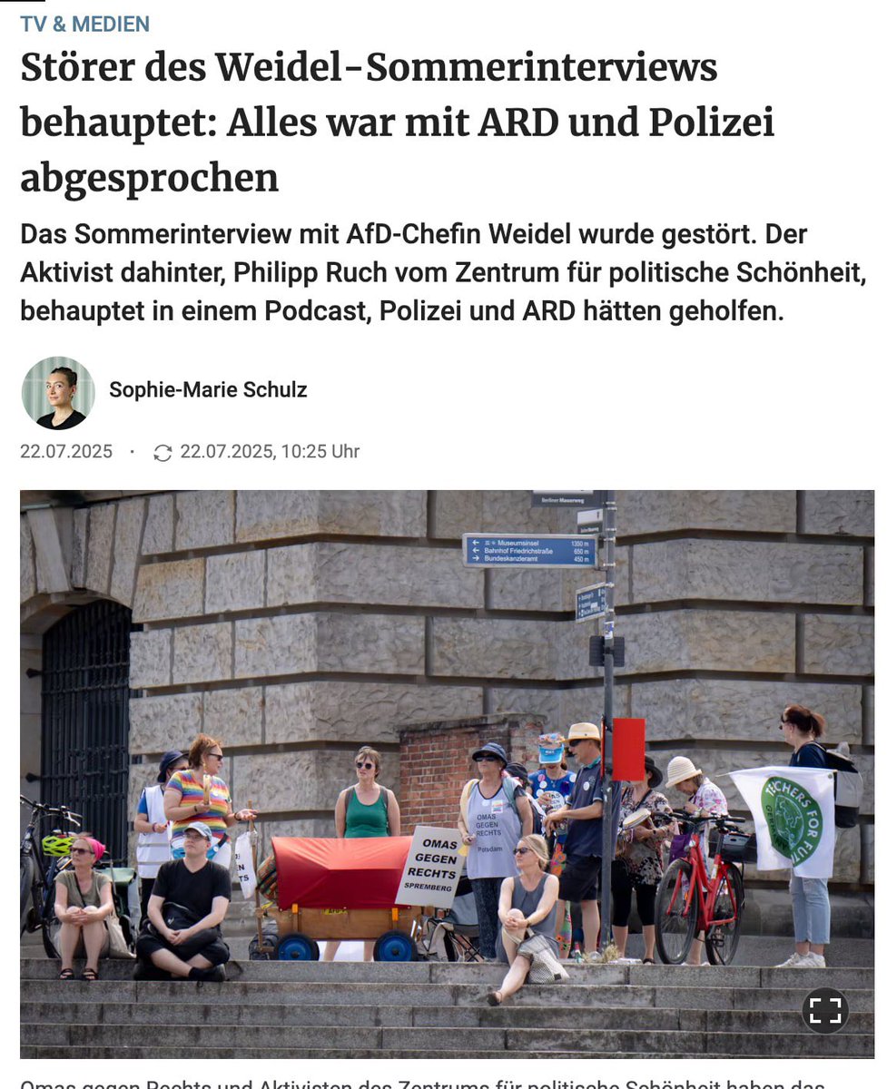 Pfeffer7373's tweet image. Initiator der Stör-Aktion gegen Weidel:
😳 "Es war alles mit der ARD und der Polizei abgesprochen"
wenn das stimmt, dann gute Nacht
🗞 Berliner Zeitung berichtet über das Interview des Initiators der antidemokratischen Störaktion:
Gemeinsam mit den anderen Demonstranten habe er…