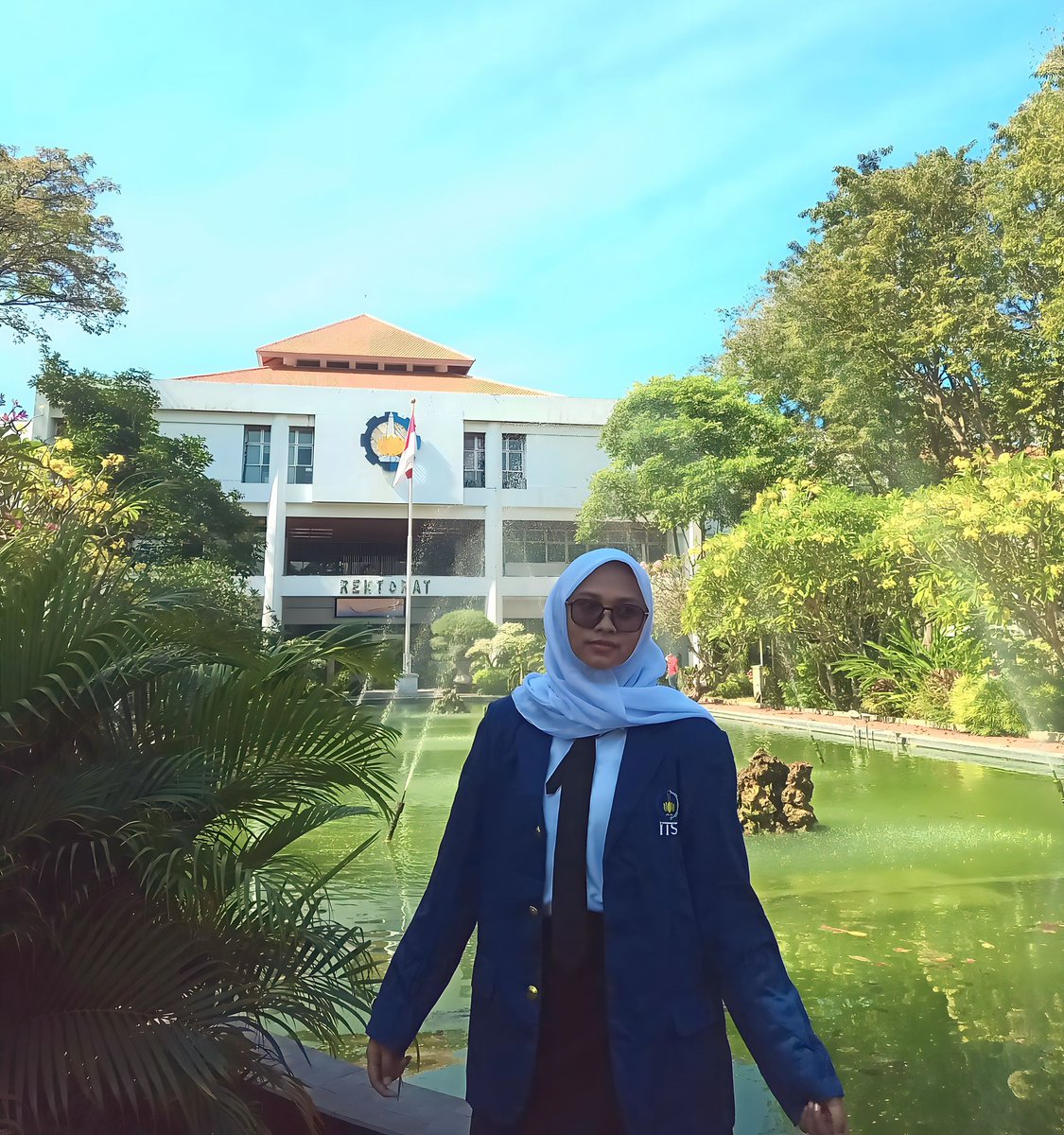 gre(i)s mw pulang. tweet media