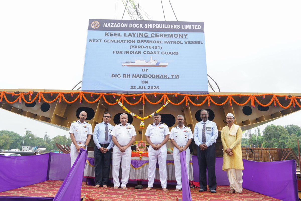 MazagonDockLtd's tweet image. 🔶Keel for the 1st Next Generation Offshore Patrol Vessel of Project 06 NGOPVs @IndiaCoastGuard was laid today at Nhava Yard (NHY) of #MDL in presence of DIG RH Nandodkar, TM, Mr A Vinod, Executive Director (Shipbuilding) and Sr Officials from MDL, ICG, ABS and IRS. Today's keel…