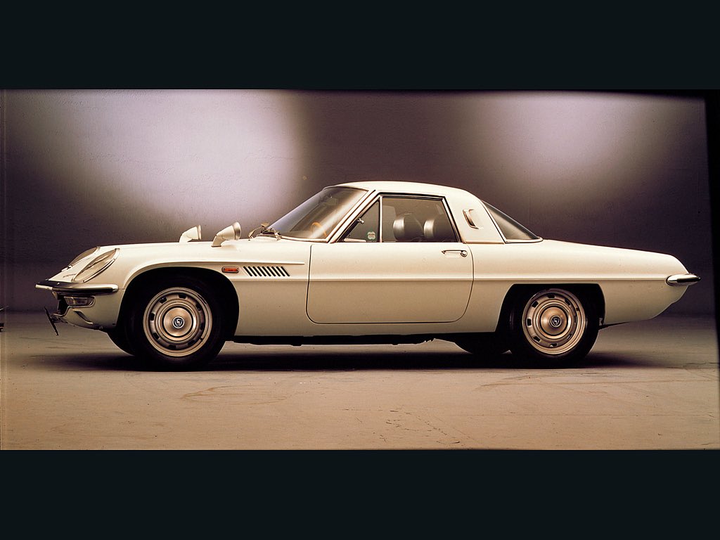 seeseejee's tweet image. CryptoPunks V1 is like the 1967 Mazda Cosmo Sport —
the world’s first rotary-engine sports car: bold, flawed, and ahead of its time.
Replaced by safer versions, forgotten for years,
but remembered not for perfection—
only for starting everything. #NFT #cryptopunks