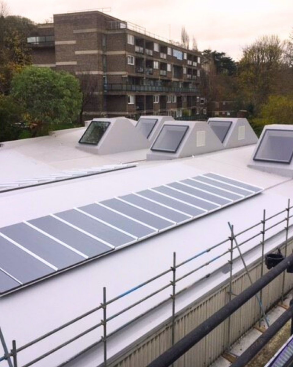 PolyroofLtd's tweet image. 𝗪𝗵𝘆 𝗮𝗿𝗲 𝗹𝗶𝗾𝘂𝗶𝗱𝘀 𝘁𝗵𝗲 𝗽𝗲𝗿𝗳𝗲𝗰𝘁 𝗰𝗵𝗼𝗶𝗰𝗲 𝗳𝗼𝗿 𝗰𝗼𝗺𝗽𝗹𝗲𝘅 𝗱𝗲𝘁𝗮𝗶𝗹𝗶𝗻𝗴? ⭕

Find out how JR Flat Roofing Ltd utilised a #liquidsystem to tightly dress these tricky details, achieving rapid yet seamless #waterproofing: polyroof.co.uk/case-study/liq…