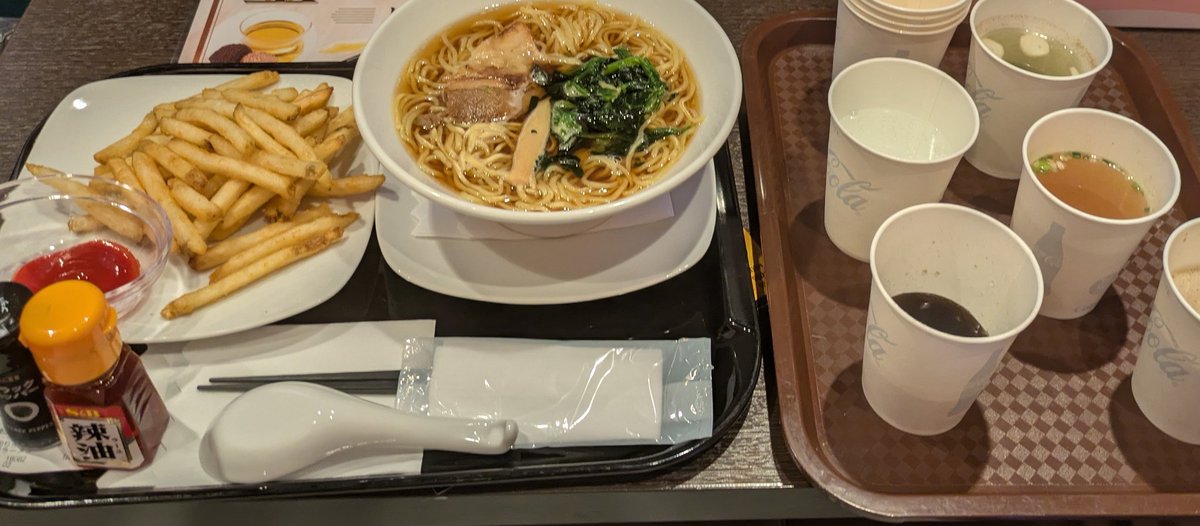 #ヒダドリ・ランチ
サクサク系のポテト+ラーメンの汁=ふにゃふにゃ系のポテト