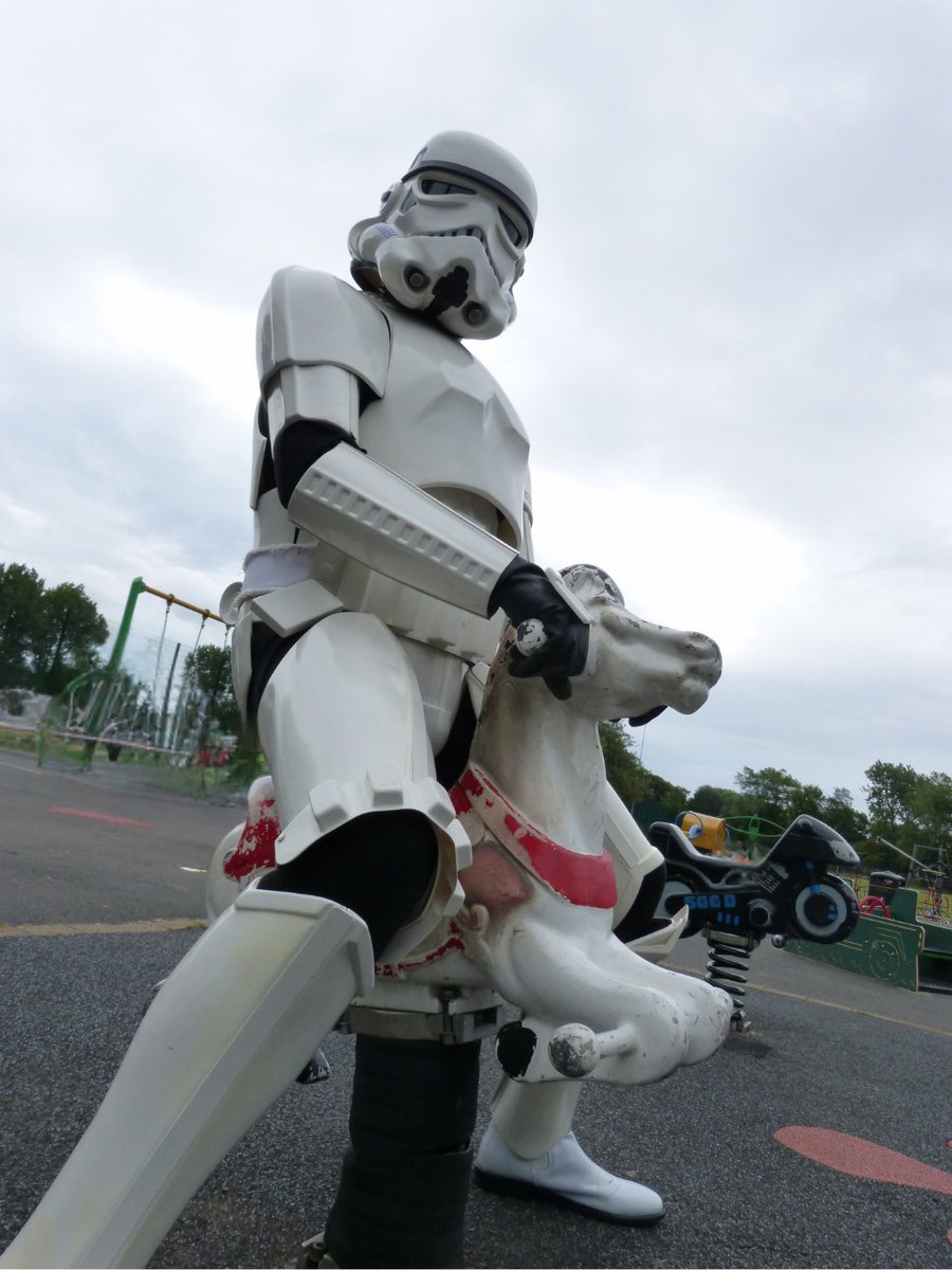 Troopers deployed across the UK this weekend — from Blackpool to Thatcham to Shrewsbury — raising smiles and supporting great causes!
From toy fairs to veteran events and comic cons, the UK Garrison proudly served the community.
One Legion. One mission.

#UKGarrison #501stLegion