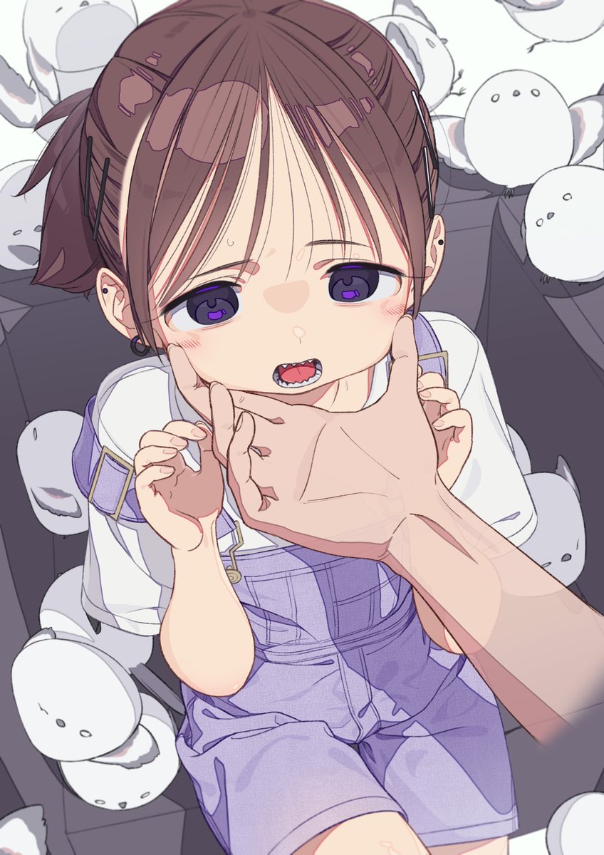 「……ちょっと、口ん中見せてみろ」
「えっ、なっなっ……！」
「……いつからこうなんだ？」
「えと、え～と……昨日？」
「…………」
「あ、兄ぃ？」
「……これ、歯医者に見せてどうにかなるのか？」

#オリジナル #ギザ歯
#大川いな #OOKAWAINA