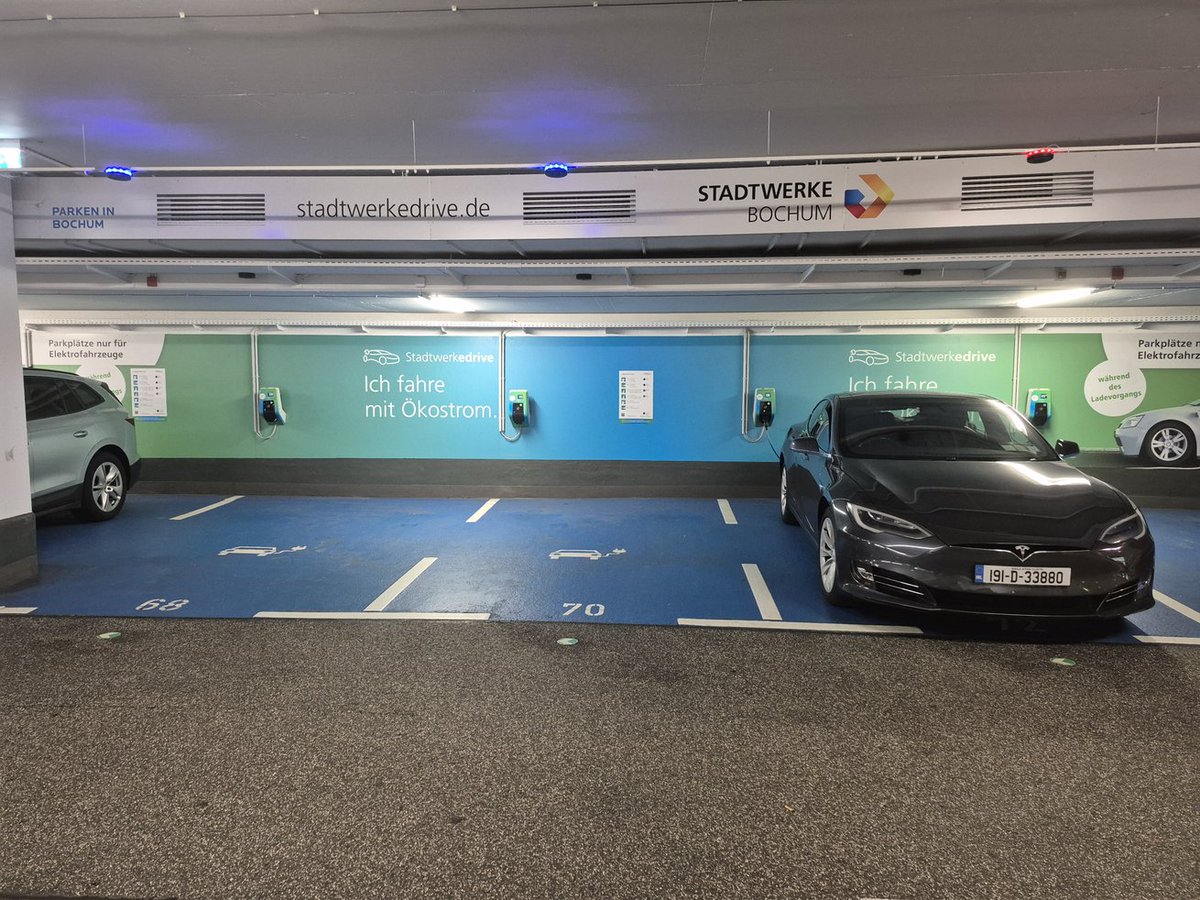 The city of #Bochum #Germany operate a simple pay as you go charging station in their underground carpark #impressed