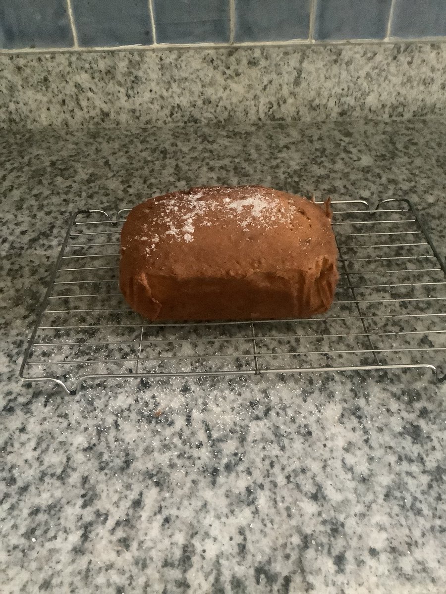 AnnMile71721158's tweet image. Good morning,bright and fresh .
I made some banana bread yesterday,tested it,not cooked in the middle,so put it back in the oven for ten minutes.
Then forgot about it.😱
A strong smell reminded me.
Fortunately,not burnt and hopefully tastes okay.🤔
Have a good day.