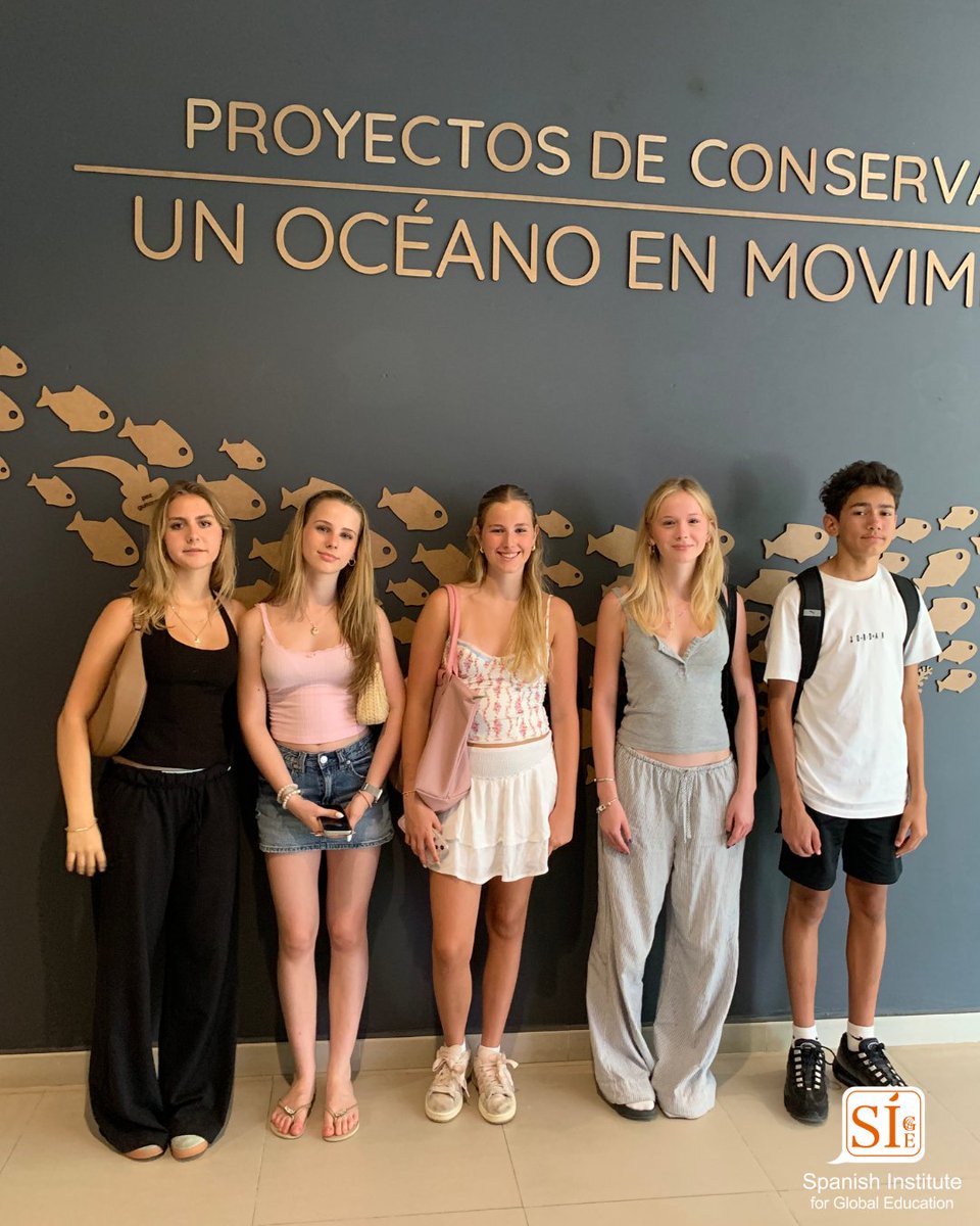SpanishInstitut's tweet photo. Under the sea and understanding the sea… in Spanish. Our Teen Summer Immersion students took a trip to the Seville Aquarium to see some amazing marine life and learn their names in Spanish. 

🎥 Check out the Trivia question video https://t.co/5k1ymRozyd