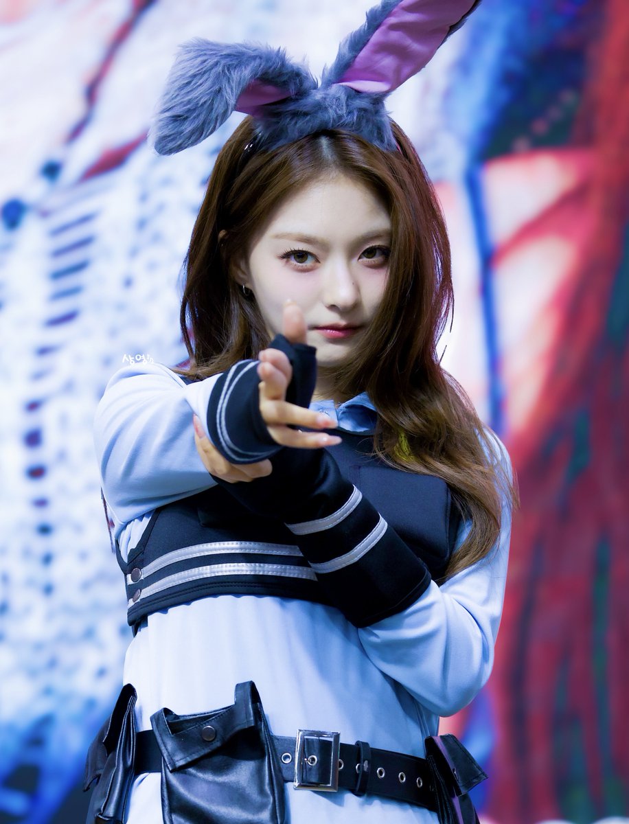 250713 HQ

#프로미스나인 #fromis_9 #이나경 #LeeNaGyung