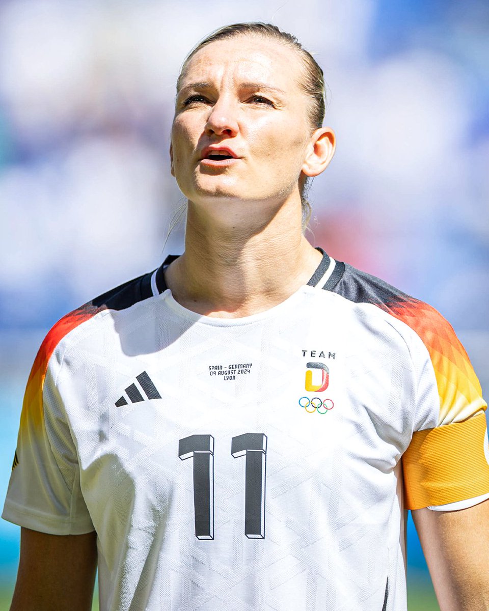 DFB_Team_EN's tweet image. A 1-0 win the last time we faced Spain π
We go up against them again in the #WEURO25 semi-final tomorrow! π₯
πΈ Imago