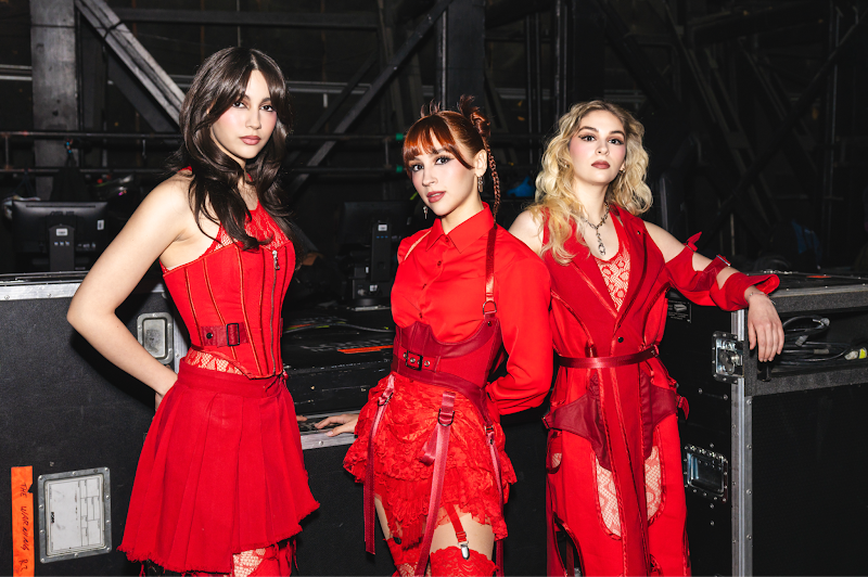 rocksound's tweet image. The Warning have announced a new live album and concert film, ‘Live from Auditorio Nacional, CDMX’ rocksound.tv/news/the-warni…