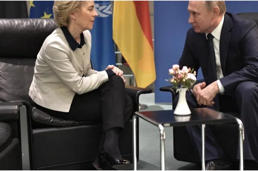 MarcelloFoa's tweet image. La mozione di sfiducia di alcuni europarlamentari a Ursula Von Der Leyen era perfettamente legittima e per molti versi doverosa , stante i tanti buchi neri del suo operato. Accusarli di essere al soldo di Mosca appare un diversivo o meglio un vecchio trucco della comunicazione,…