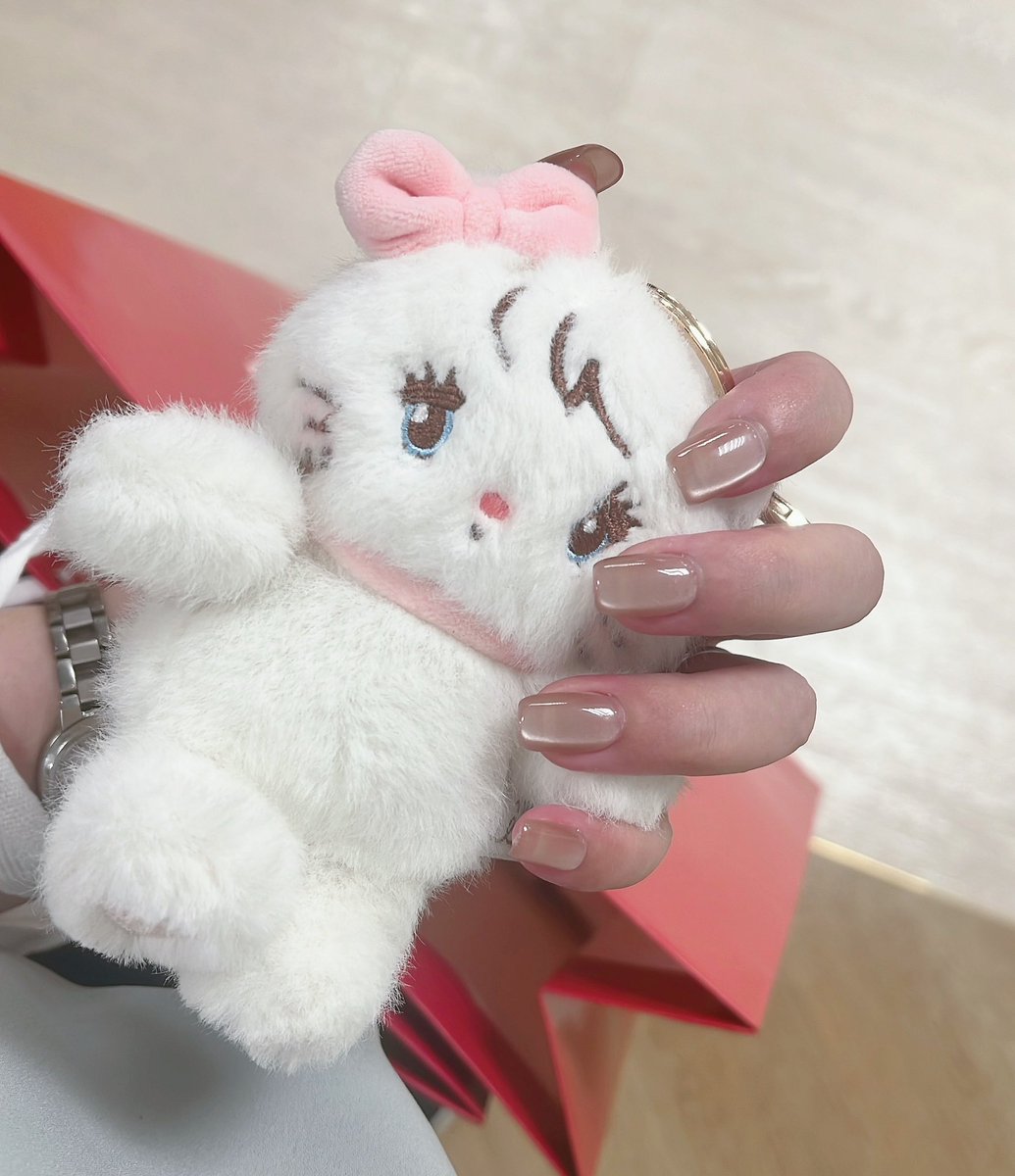pyota_fancyrat's tweet image. チップだけど爪かわいい
室内でも屋外でもちゅるっとしてかわいい