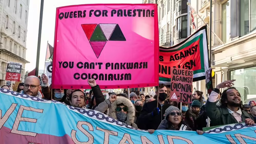 TOIEditor's tweet image. What the left gets wrong about Islamism
Activists who slam Islamophobia are silent on homophobia in some Islamic groups. But human rights are not a one-way stre
Read today's Op-ed by Devdutt Pattanaik 👇
timesofindia.indiatimes.com/blogs/toi-edit…