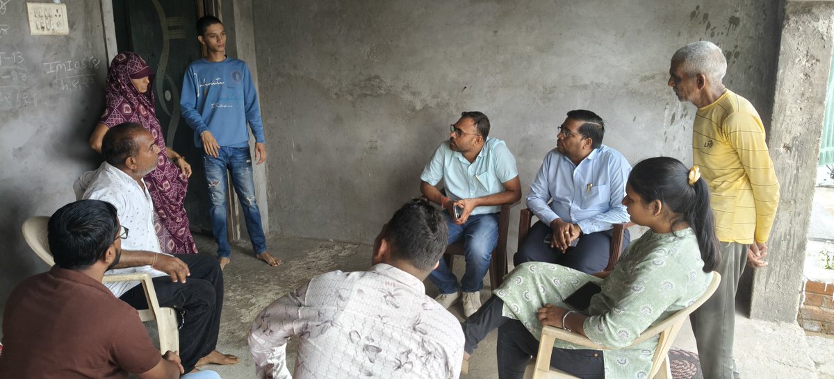 Visit at died tb Patient home by respected Dto Sir and Mo Dtc sir
At dhankhrol village 
Phc Limbhoi