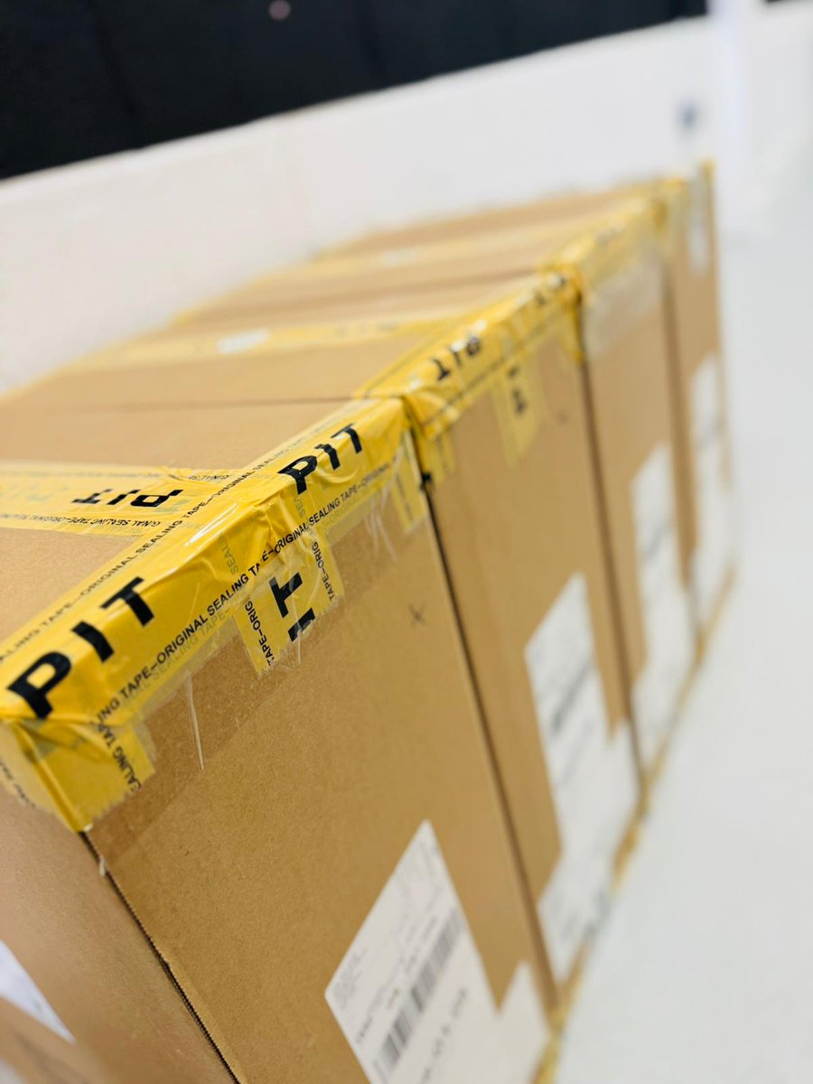 TheRefStop's tweet image. 🚨 They’re flying out FAST!
Puma Roller Bags are nearly gone — not many left! 🎒🔥
Don’t miss your chance to grab one before they’re gone for good!

👉 therefstop.co.uk/product/puma-r…

#LastChance #PumaRollerBag #SellingFast #GearUpForSuccess