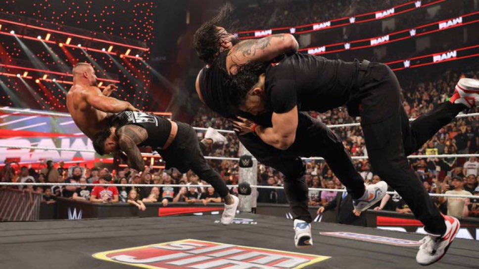 2DopeMarks's tweet image. This photo finna do numbers in the barbershops wherever the Bloodline be going. #WWERaw