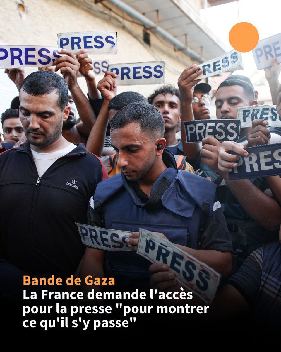 emma_frr's tweet image. Nous savons ce qui se passe. Nous recevons des images du génocide depuis 21 mois.
Israël organise la famine à Gaza : l’urgence n’est pas à le constater mais à permettre l’entrée de l’aide humanitaire.
Il y a à bord du Handala journalistes et aide humanitaire. Laissez-le passer.
