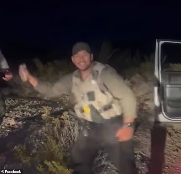 XposeTrophyHunt's tweet image. Sickening moment Grant County Sheriff's Deputy,Alejandro Gomez, 27, was caught in cellphone video laughing as he fatally injured a tiny baby rabbit by throwing it at his vehicle,after threatening his colleague with a Taser. Gomez placed on leave & charged.
dailymail.co.uk/news/article-1…