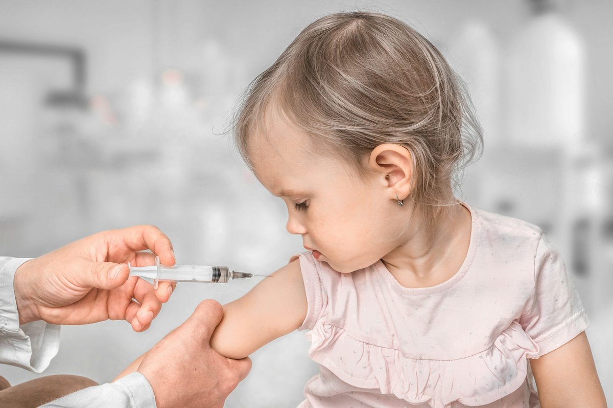 No, las vacunas no son la causa del autismo. Hay evidencias suficientes para demostrar que las vacunas no causan autismo, sin embargo, la desinformación está haciendo que sea necesario seguir recordándolo.

Así lo explica Ignacio López-Goñi (<a href="/microBIOblog/">microBIO</a>), consejero científico